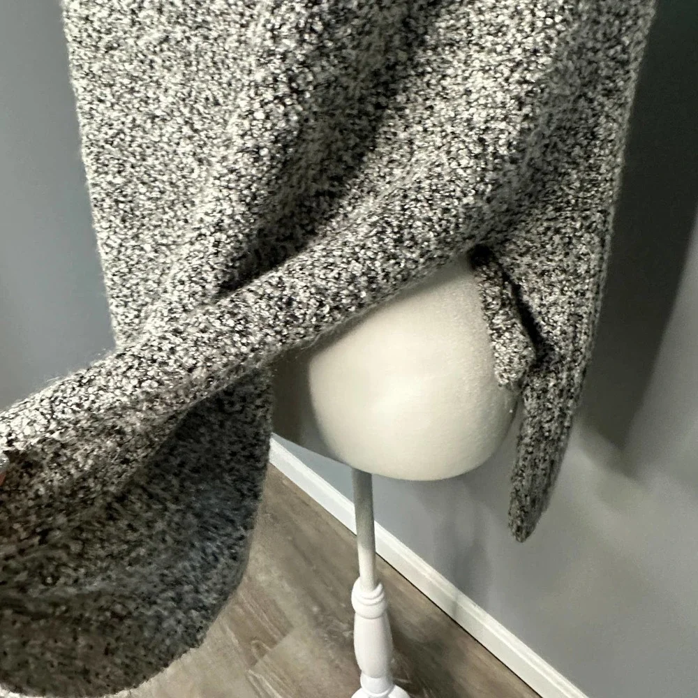 Grace Turtleneck Gray Poncho Style Sweater S / M - Picture 4 of 6